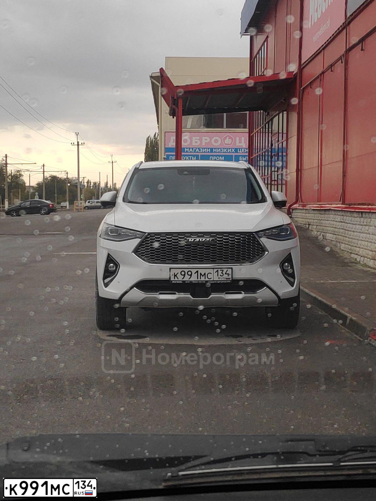 Фото автомобиля HAVAL F7 X, 2020 — госномер Е290ЕУ550