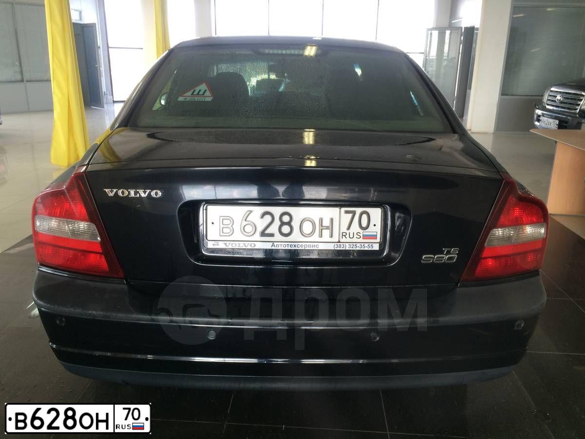 Фото автомобиля VOLVO S80, 2002 — госномер Е943ВВ154. Цвет: ЧЕРНЫЙ