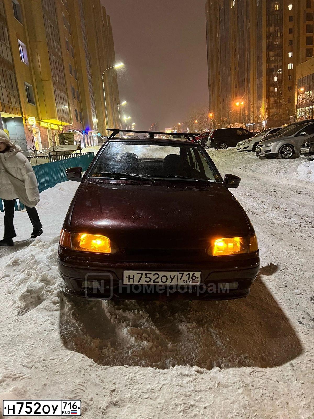 Фото автомобиля LADA 2114 SAMARA, 2012 — госномер Н752ОУ716. Цвет: ТЕМНО-ВИШНЕВЫЙ