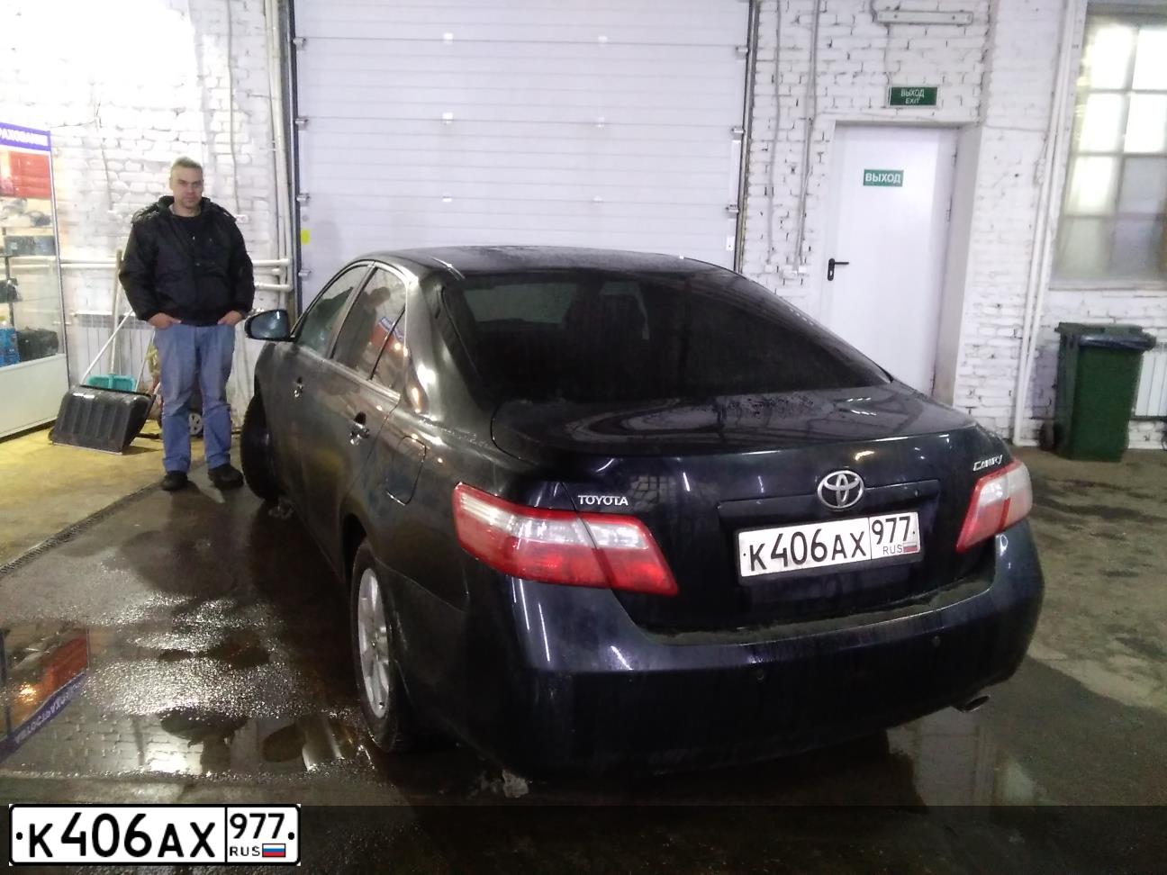Фото автомобиля TOYOTA CAMRY, 2010 — госномер М195ВО181