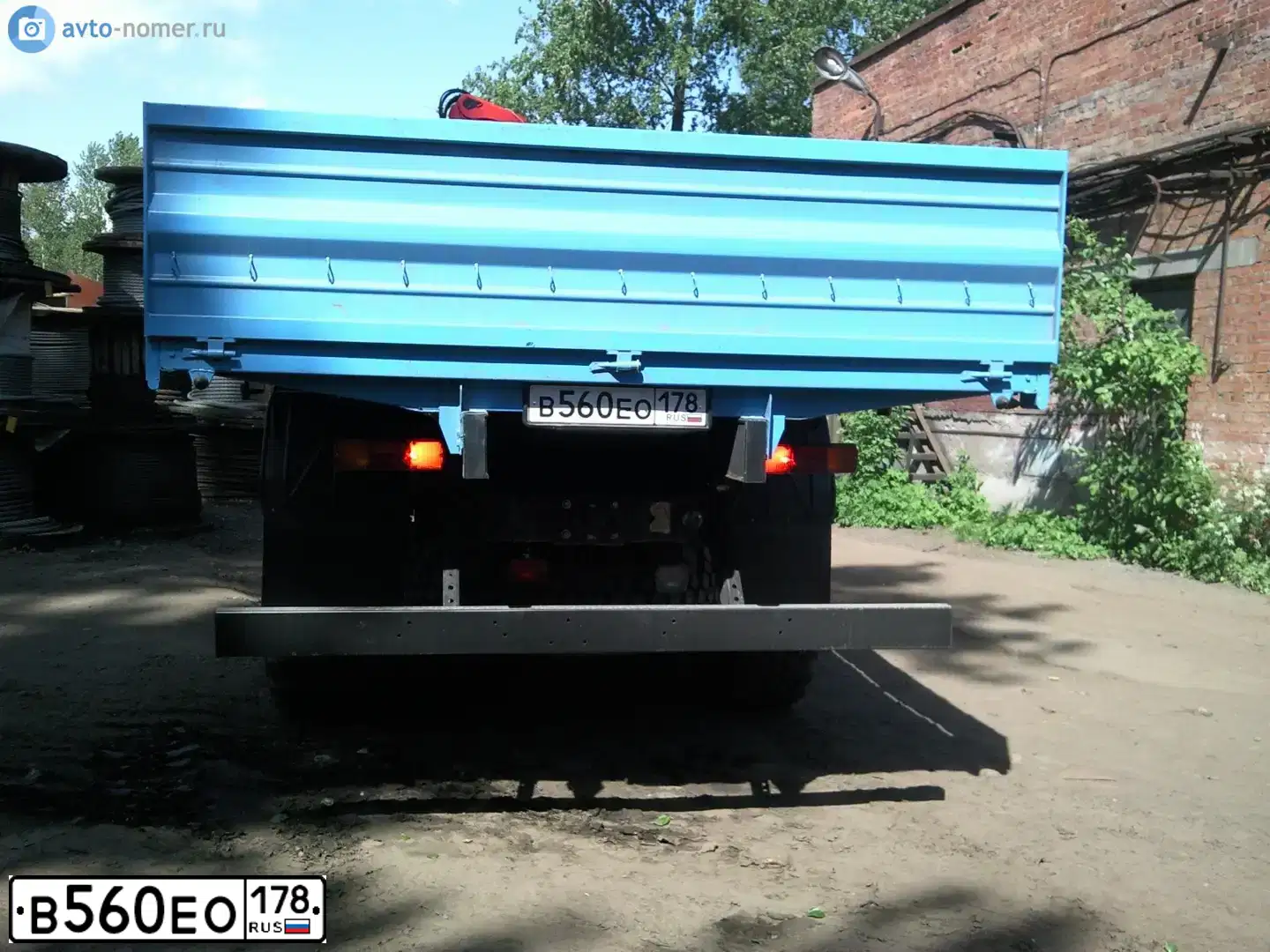 Фото автомобиля KAMAZ 43118 /6X6/, 2011 — госномер Р231НЕ178. Цвет: ОРАНЖЕВЫЙ