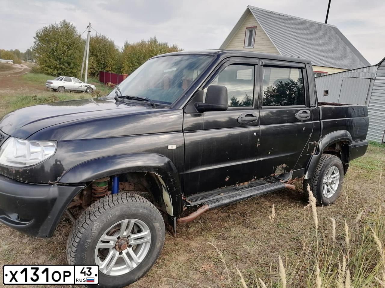 Фото автомобиля UAZ 2363 PICKUP, 2013 — госномер Х131ОР43. Цвет: АВАНТЮРИН