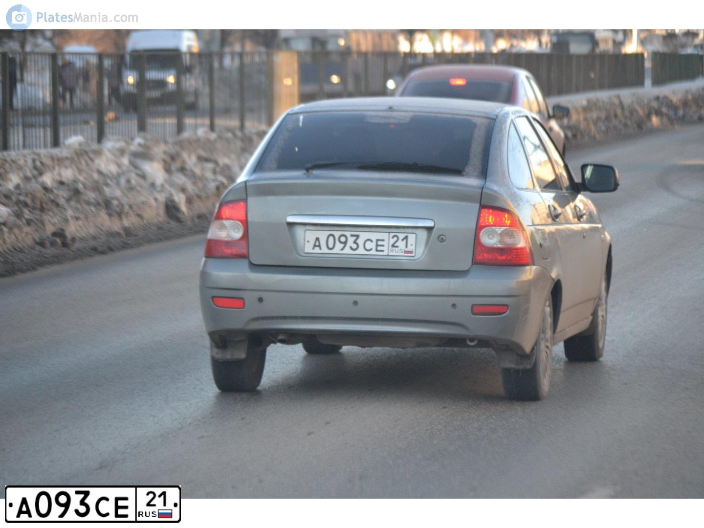 Фото автомобиля LADA 2172 PRIORA, 2010 — госномер А093СЕ21. Цвет: СРЕДНИЙ СЕРО-ЗЕЛЕНЫЙ МЕТ