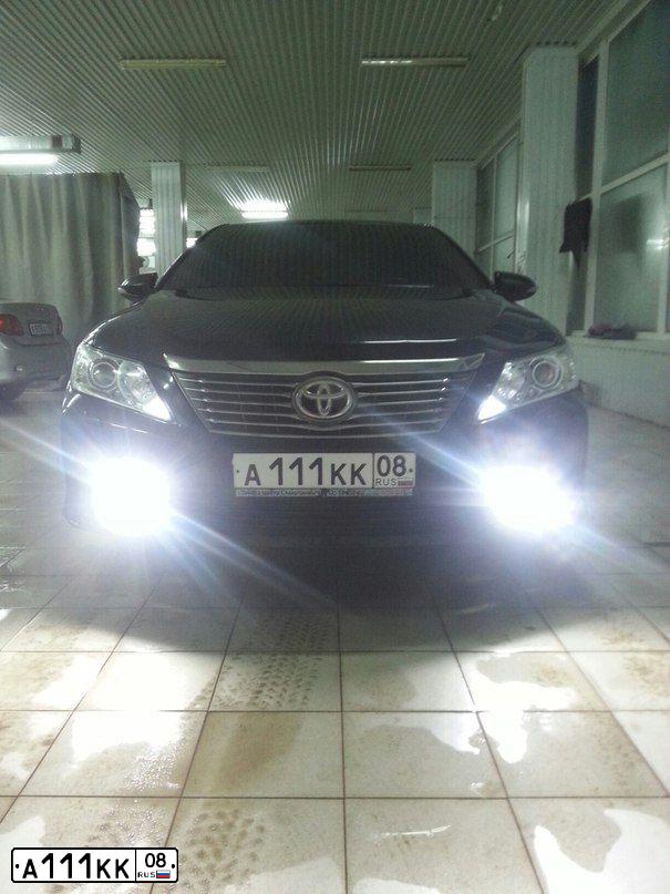 Фото автомобиля TOYOTA CAMRY, 2012 — госномер А111КК08. Цвет: ЧЕРНЫЙ