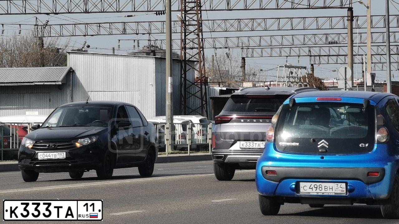 Фото автомобиля LADA 2111 LADA, 2001 — госномер О773ХС11. Цвет: СЕРЕБРИСТЫЙ ТЕМНО-ФИОЛЕТОВЫЙ