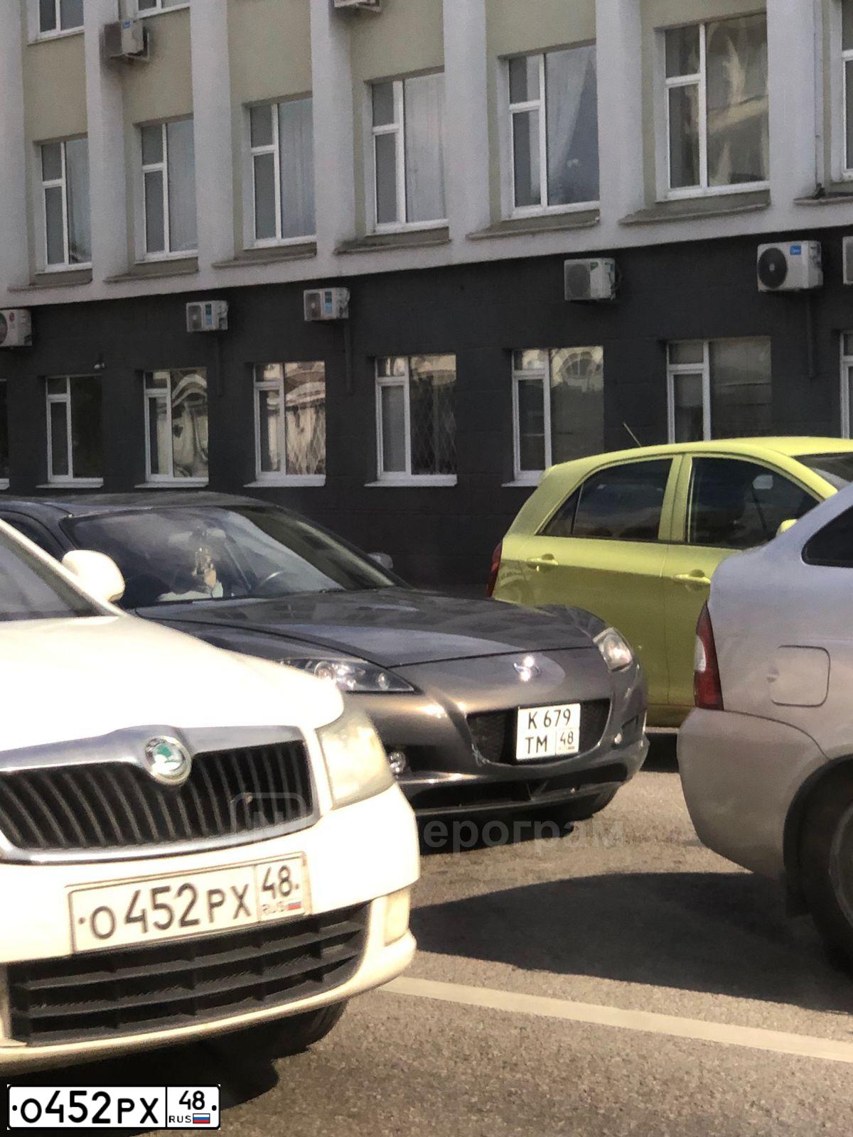 Фото автомобиля SKODA OCTAVIA, 2012 — госномер О323ММ97. Цвет: Белый
