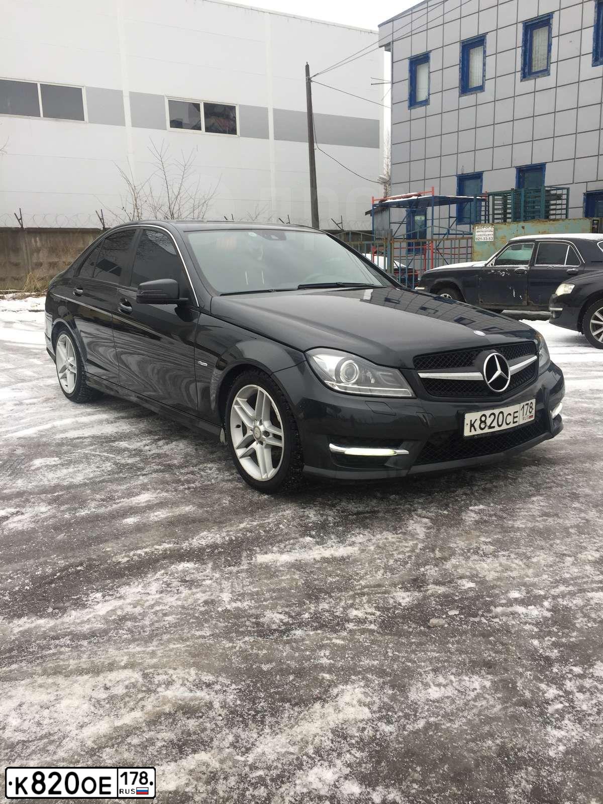 Фото автомобиля MERCEDES GL-KLASSE, 2011 — госномер К820ОЕ178. Цвет: ЧЕРНЫЙ