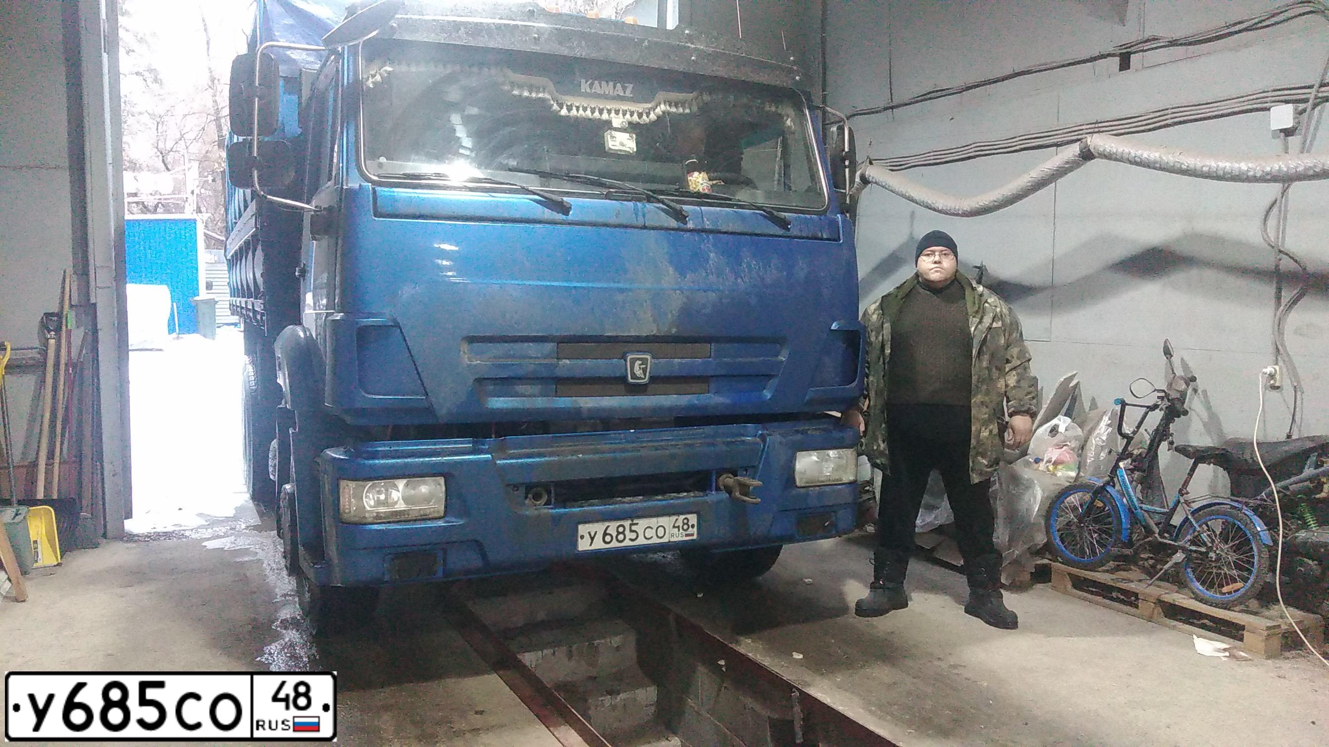 Фото автомобиля KAMAZ Z 65115 6X4, 2013 — госномер Е121СВ36