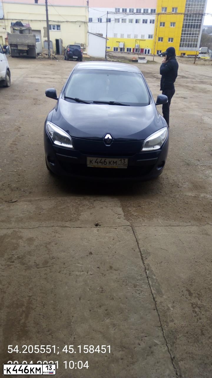 Фото автомобиля RENAULT MEGANE, 2011 — госномер К446КМ13. Цвет: ТЕМНО-СИНИЙ