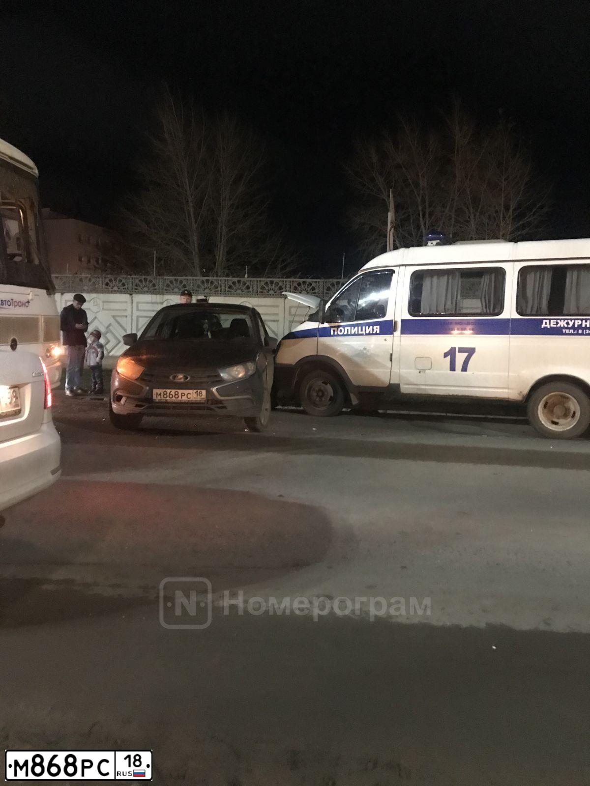 Фото автомобиля GAZ GAZEL NEXT, 2019 — госномер Н868РС18. Цвет: Белый