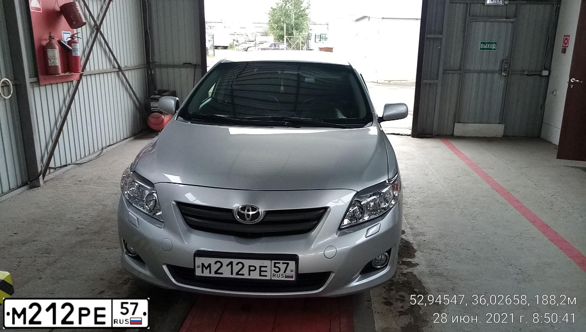 Фото автомобиля TOYOTA COROLLA, 2007 — госномер М212РЕ57. Цвет: СЕРЕБРИСТЫЙ