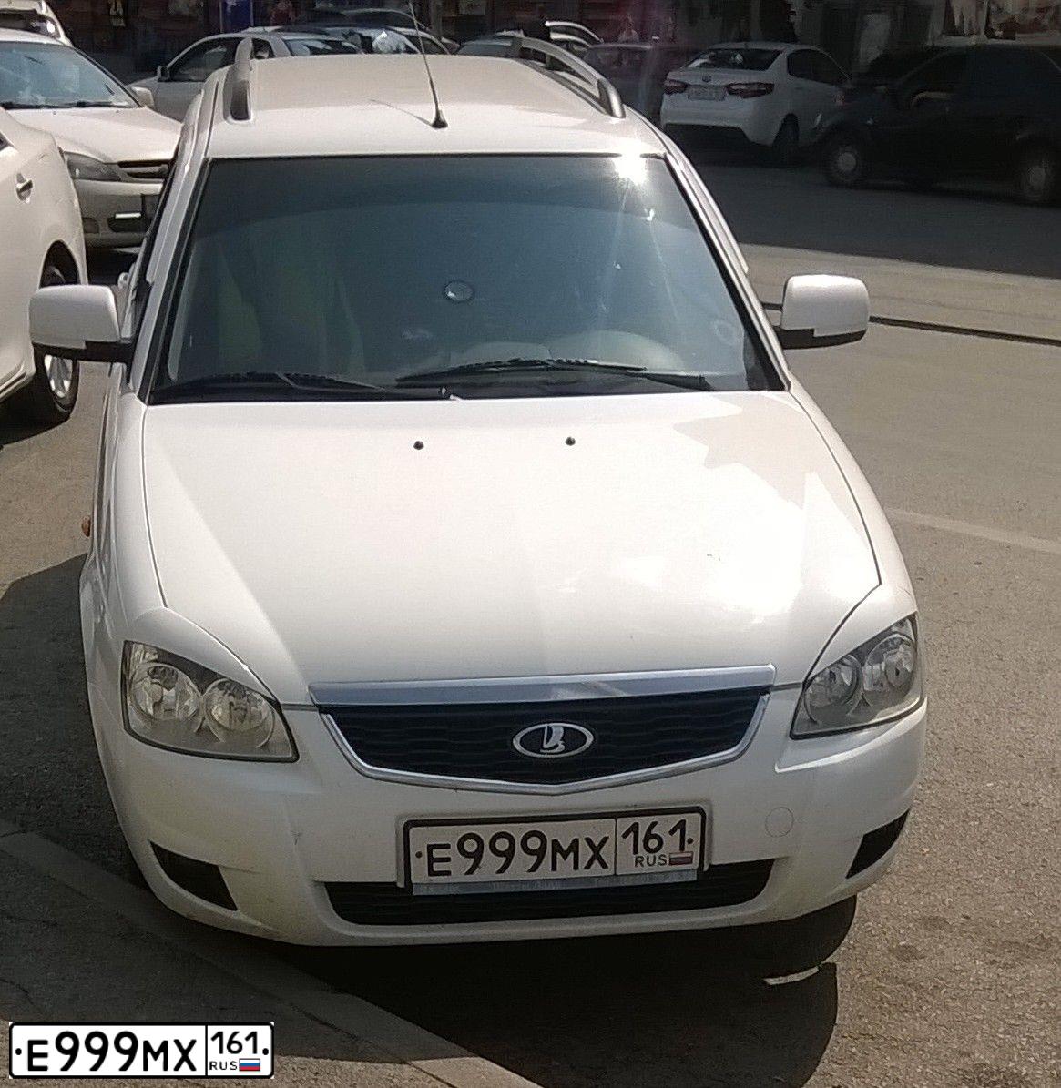 Фото автомобиля LADA 2171 PRIORA, 2013 — госномер Е999МХ161. Цвет: Белый