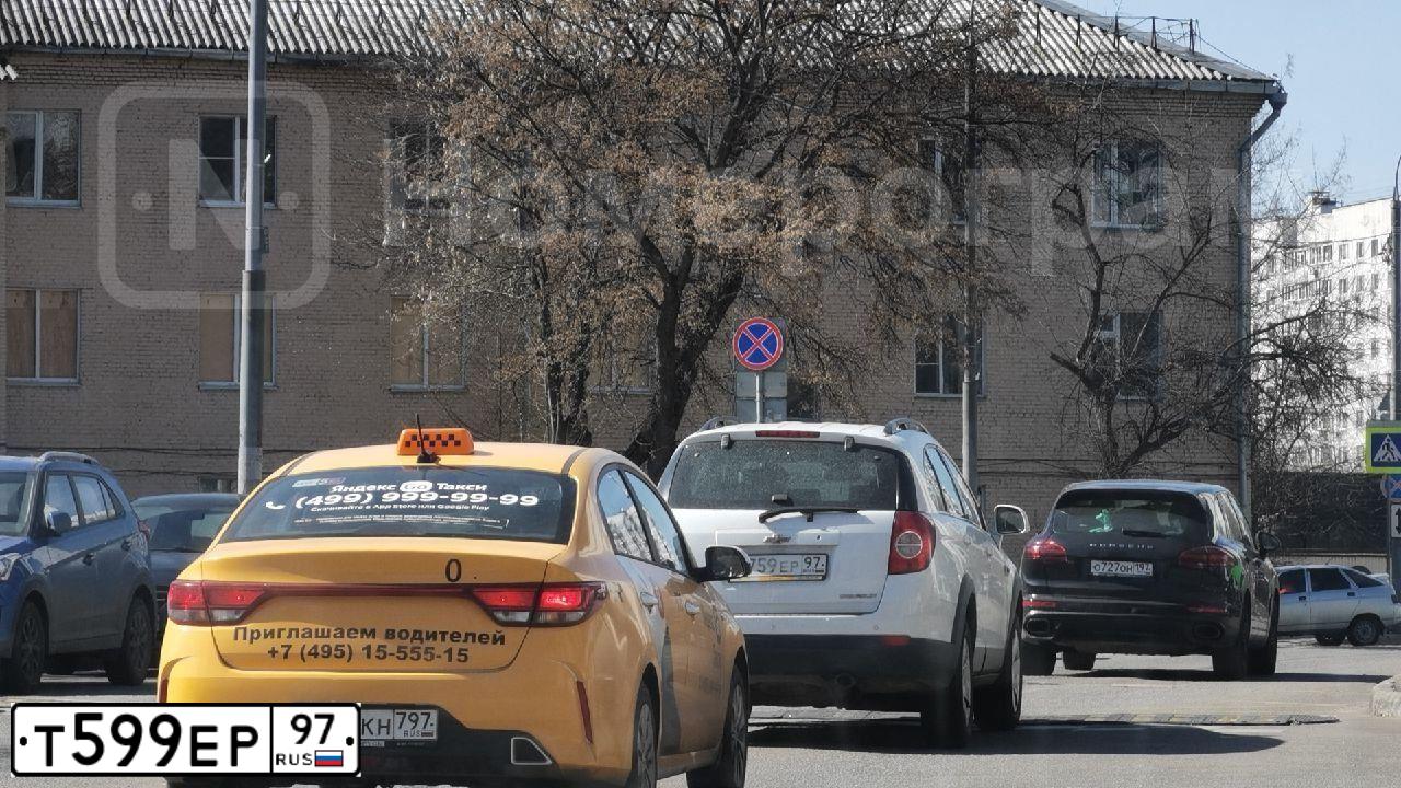 Фото автомобиля BMW X6, 2012 — госномер Т599ЕР97. Цвет: ЧЕРНЫЙ