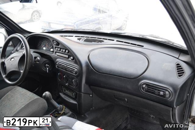 Фото автомобиля LADA NIVA, 2004 — госномер У650РС152. Цвет: СВЕТЛО СЕРЕБ МЕТАЛЛ