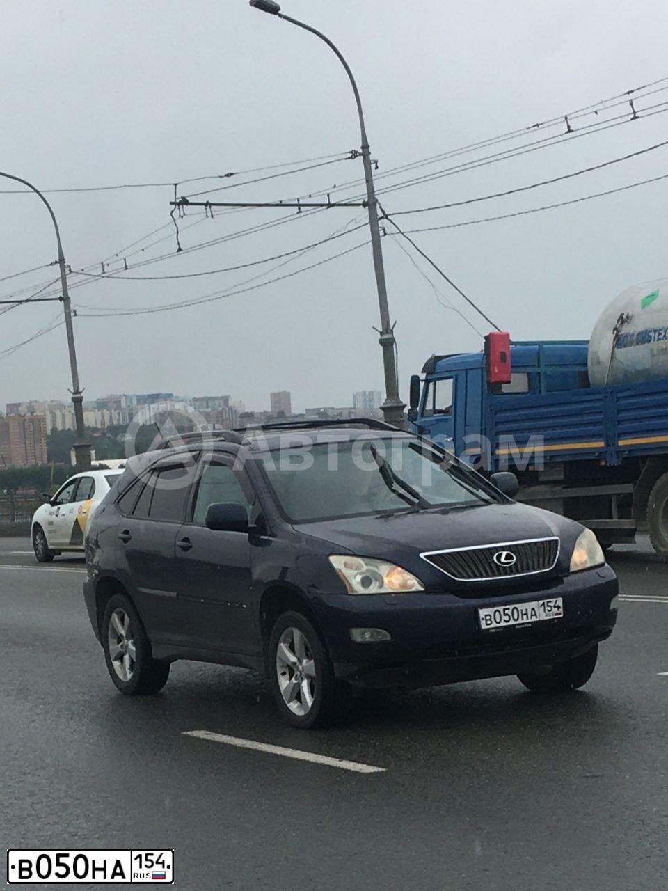 Фото автомобиля LEXUS RX, 2004 — госномер Т097СЕ154