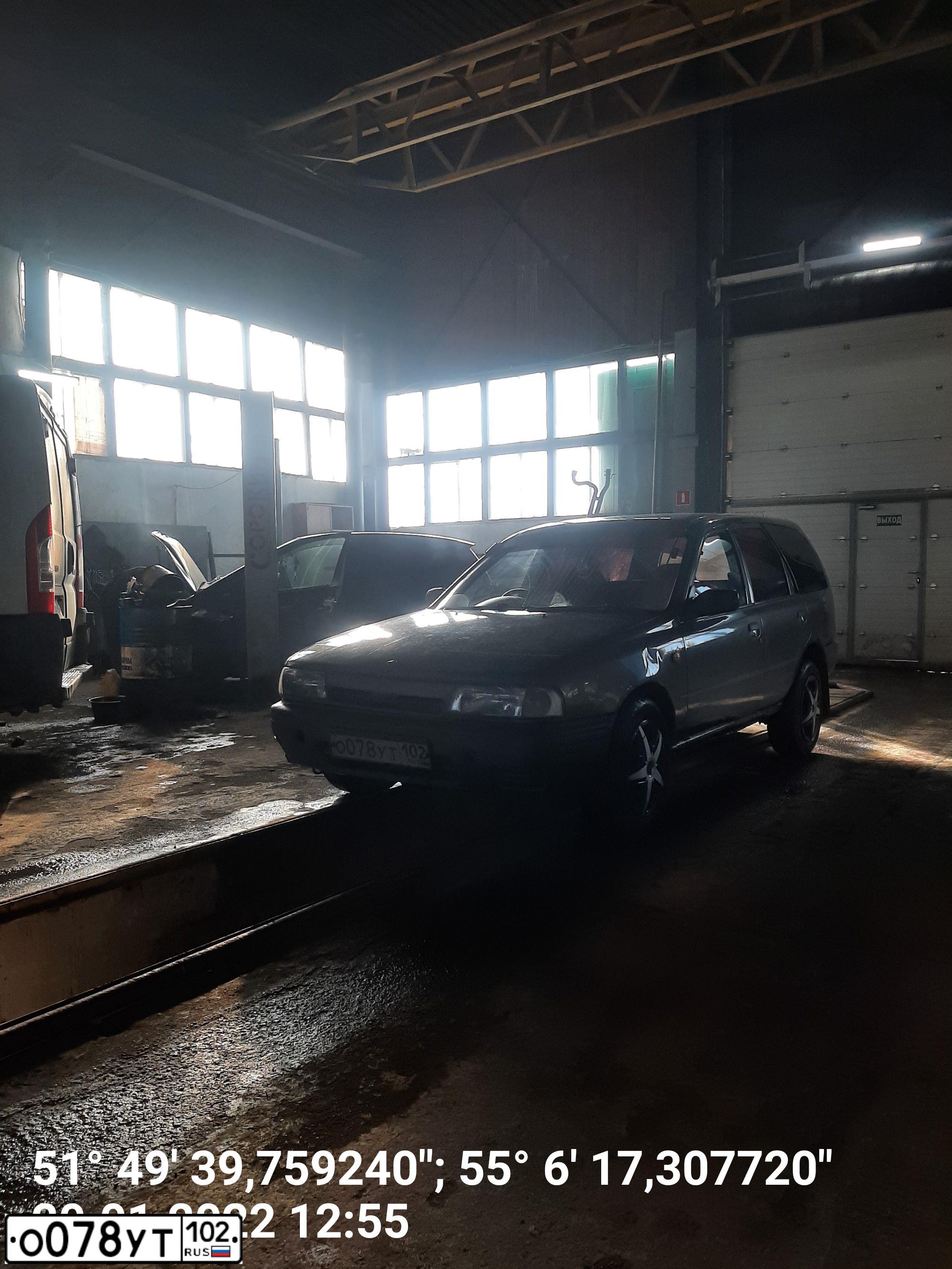 Фото автомобиля NISSAN AD, 1993 — госномер О078УТ102
