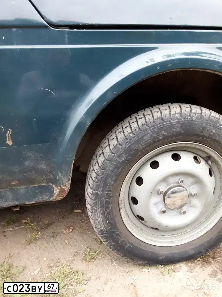 Фото автомобиля LADA 2121 NIVA, 2002 — госномер С023ВУ67. Цвет: Сине-зеленый