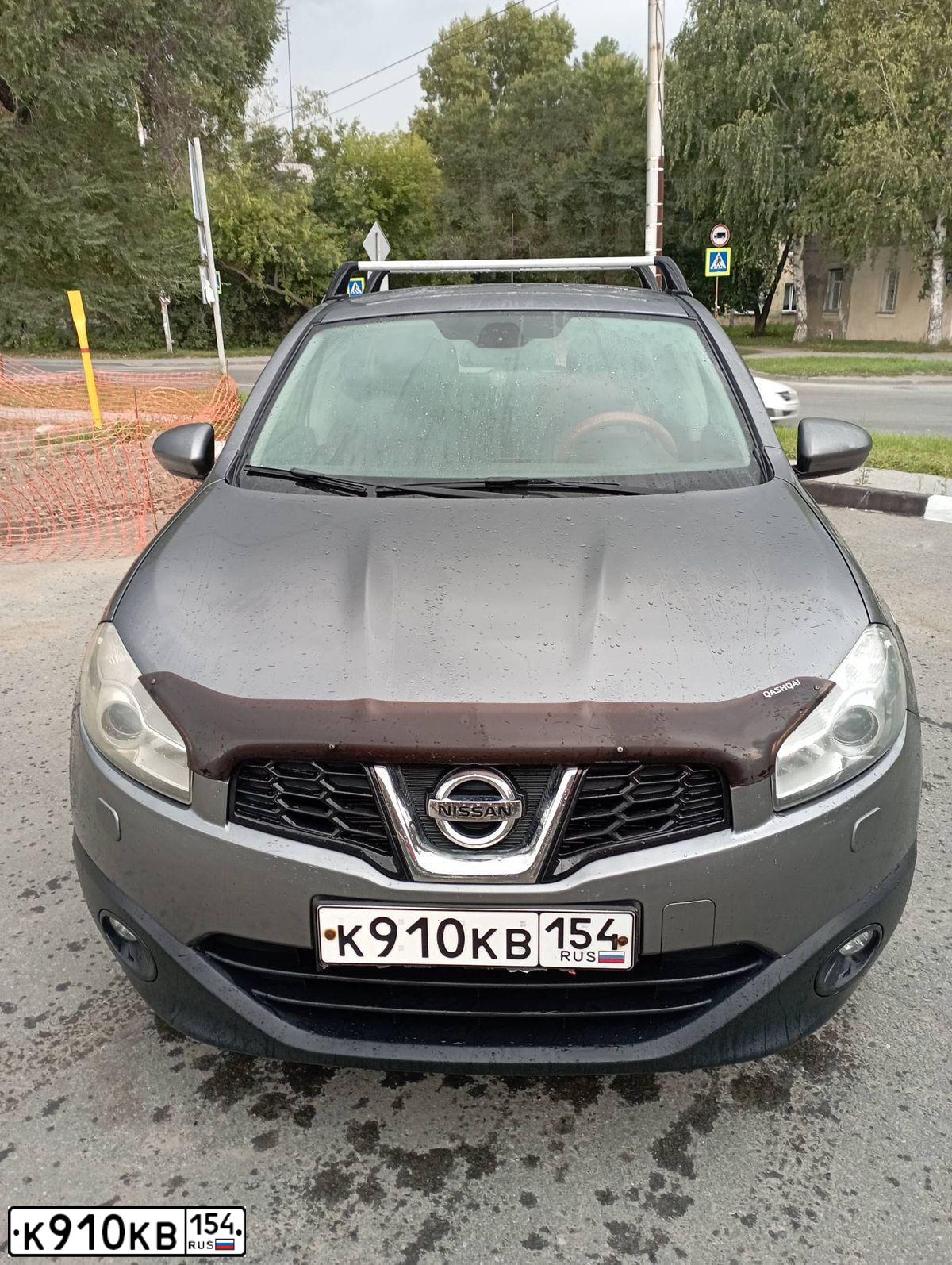 Фото автомобиля NISSAN QASHQAI, 2013 — госномер К910КВ154. Цвет: СЕРЫЙ