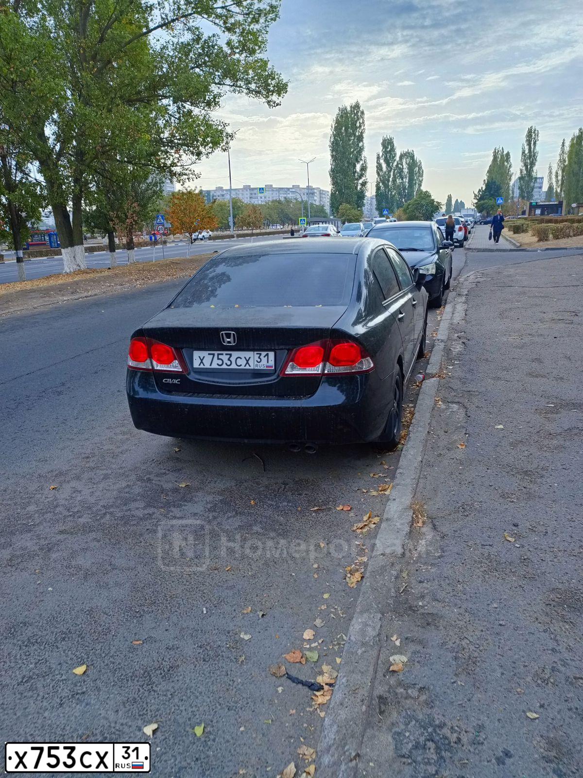 Фото автомобиля HONDA CIVIC, 2010 — госномер В613ВВ750. Цвет: ЧЕРНЫЙ