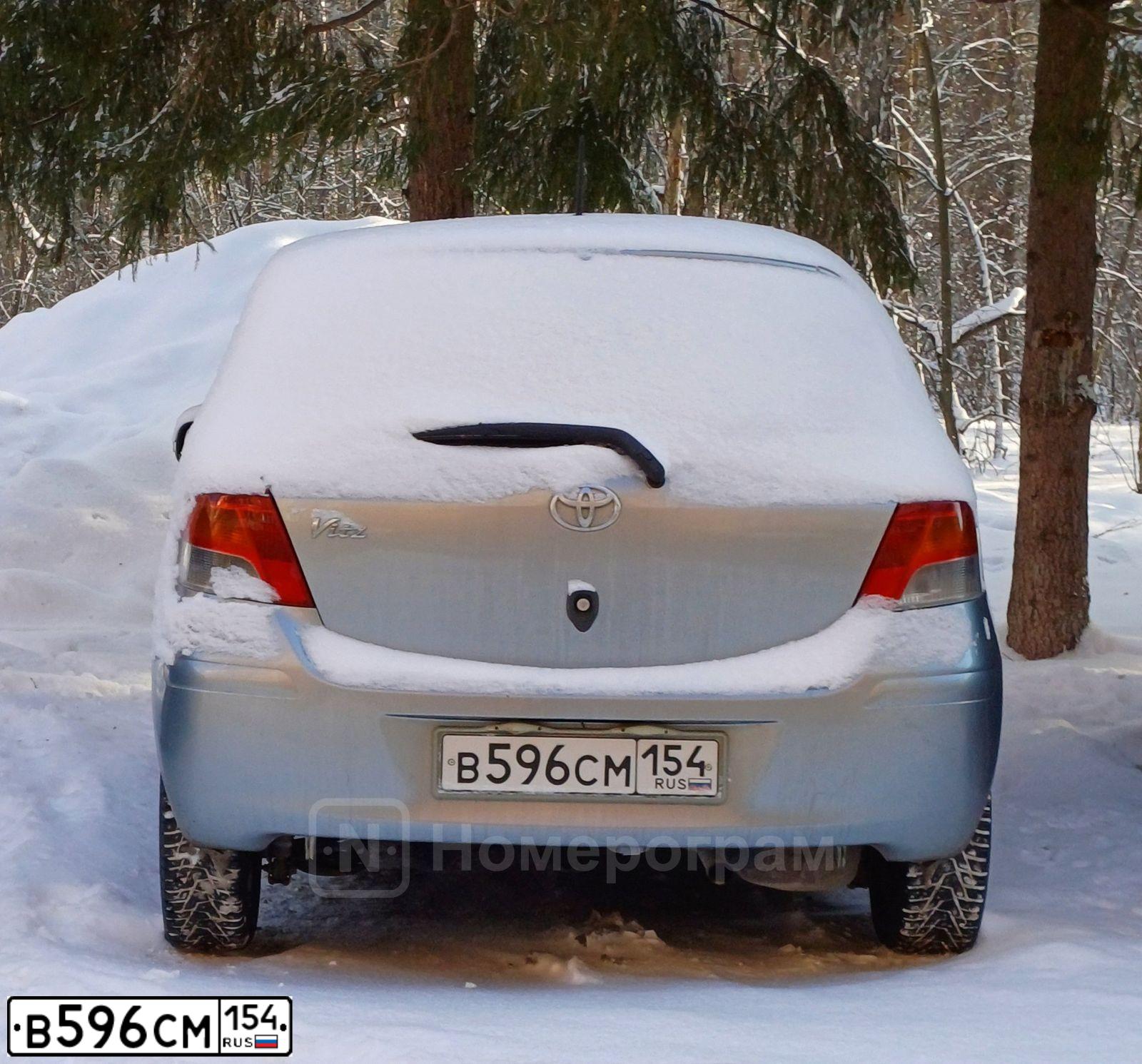 Фото автомобиля TOYOTA VITZ, 2009 — госномер В596СМ154