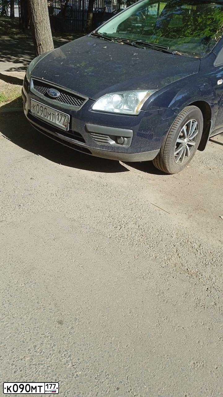 Фото автомобиля FORD FOCUS, 2006 — госномер К090МТ177. Цвет: Темно-синий
