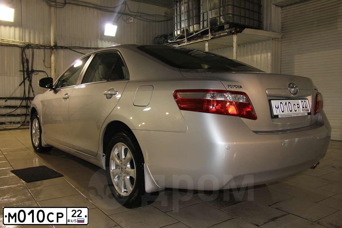 Фото автомобиля MITSUBISHI L 200, 2013 — госномер М010СР22. Цвет: Серый