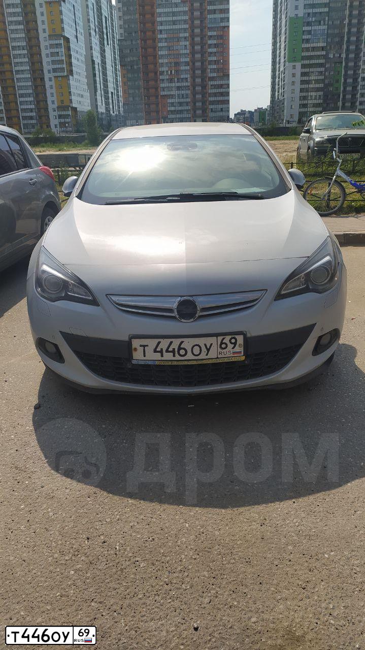 Фото автомобиля OPEL ASTRA, 2012 — госномер К845КМ136. Цвет: БЕЛЫЙ