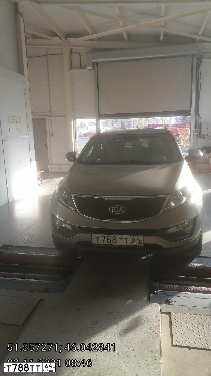 Фото автомобиля KIA SPORTAGE, 2015 — госномер Т788ТТ64. Цвет: СЕРЫЙ