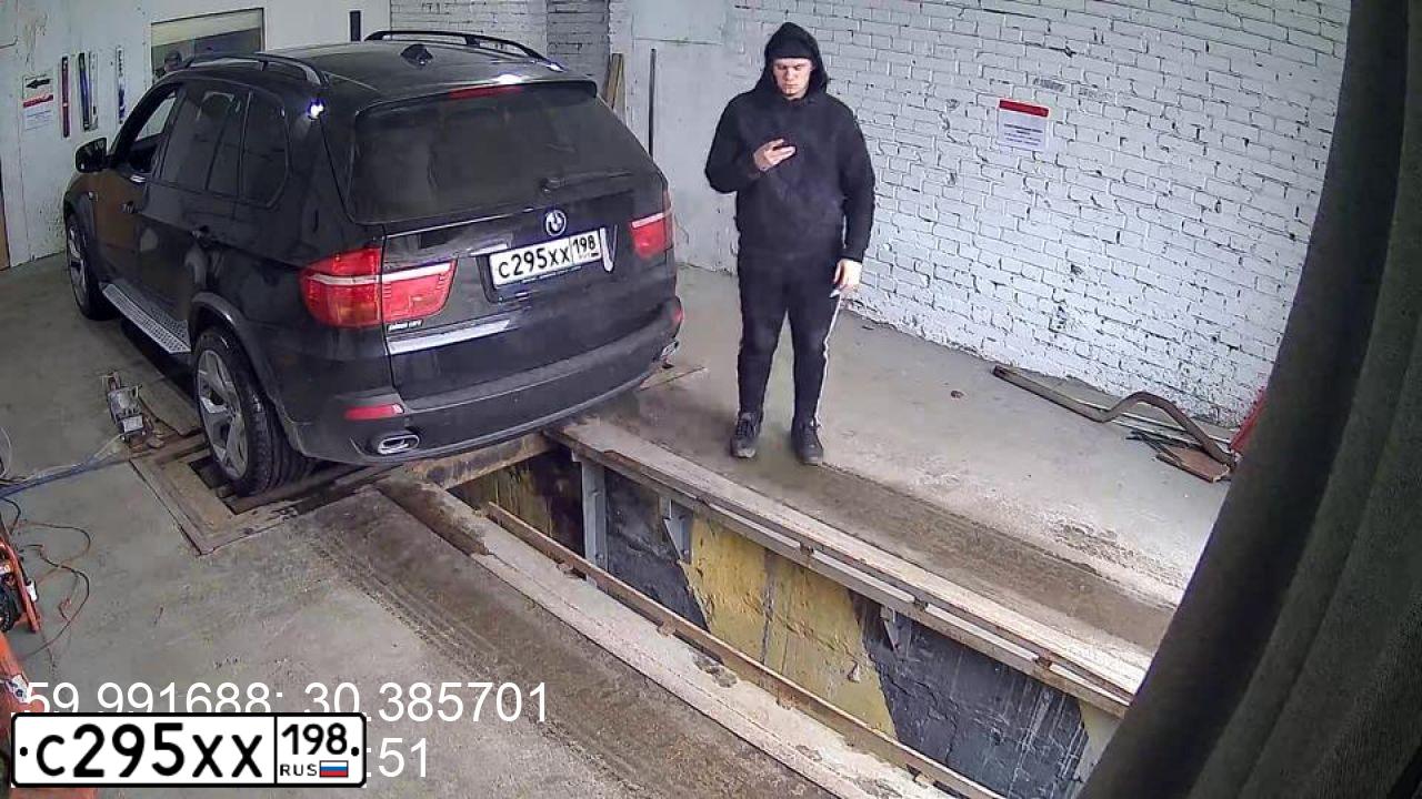 Фото автомобиля BMW X5, 2007 — госномер О191РМ98. Цвет: ЧЕРНЫЙ