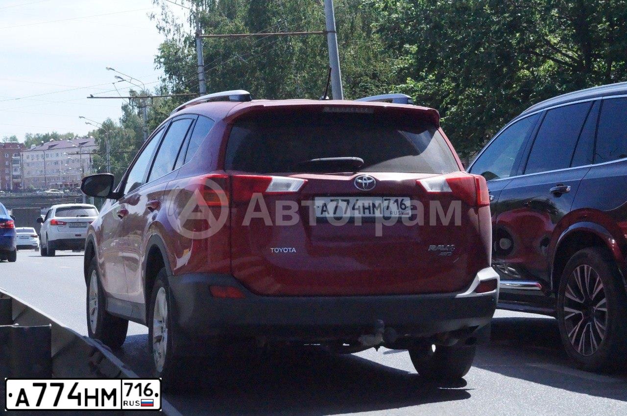 Фото автомобиля TOYOTA RAV4, 2014 — госномер А774НМ716. Цвет: Красный