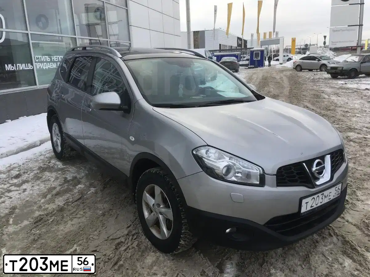 Фото автомобиля NISSAN QASHQAI, 2012 — госномер Х689СР56. Цвет: СЕРЕБРИСТЫЙ