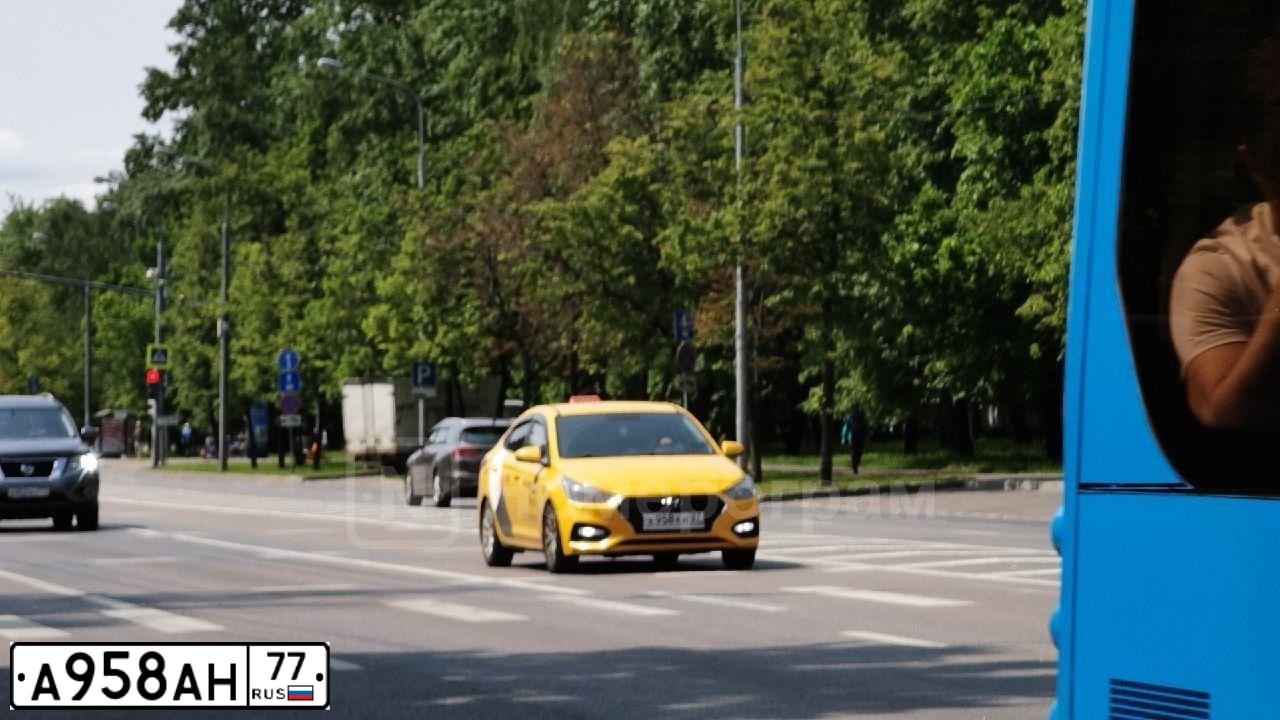Фото автомобиля FORD FOCUS, 2004 — госномер Х299РВ12. Цвет: СИНИЙ ТЕМНЫЙ