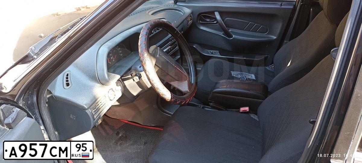 Фото автомобиля LADA 2114 SAMARA, 2010 — госномер А957СМ95. Цвет: Сине-Черный