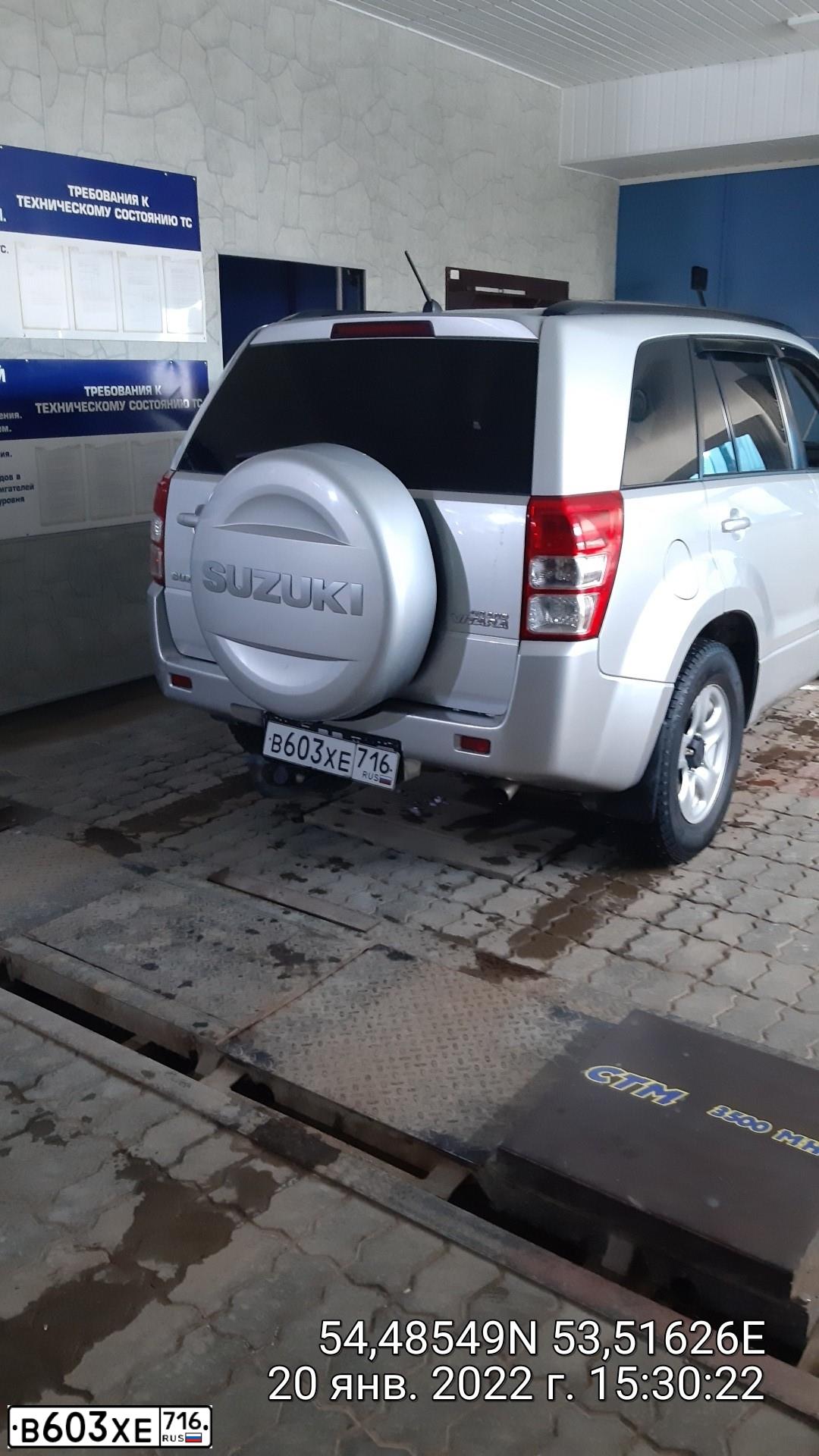 Фото автомобиля SUZUKI VITARA, 2011 — госномер Е818УТ702