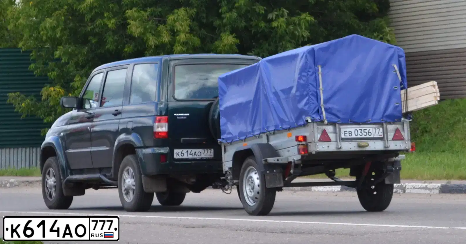 Фото автомобиля UAZ 3163 PATRIOT, 2013 — госномер С761КР76. Цвет: АМУЛЕТ МЕТАЛЛИК