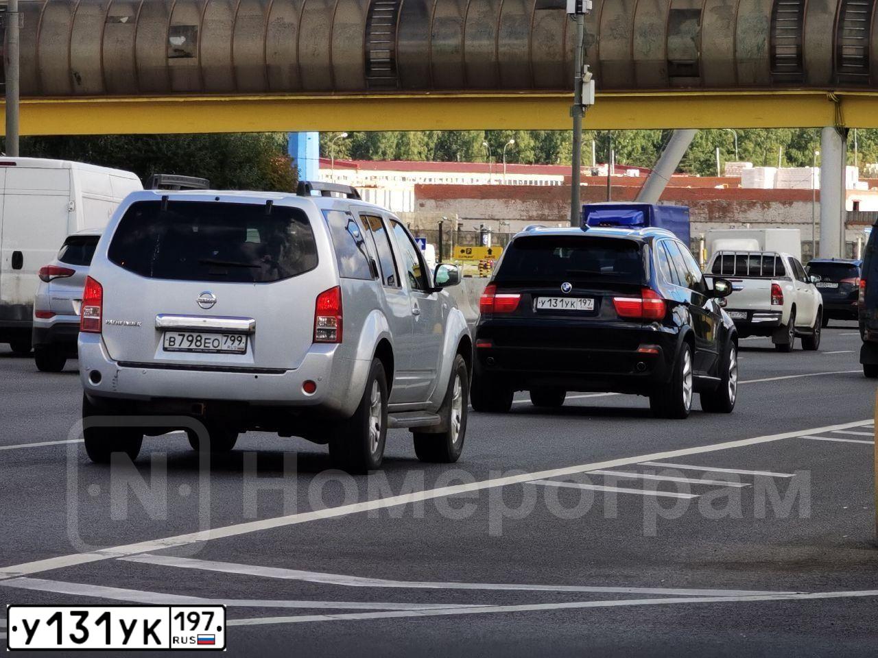 Фото автомобиля BMW X5, 2008 — госномер В500КЕ977