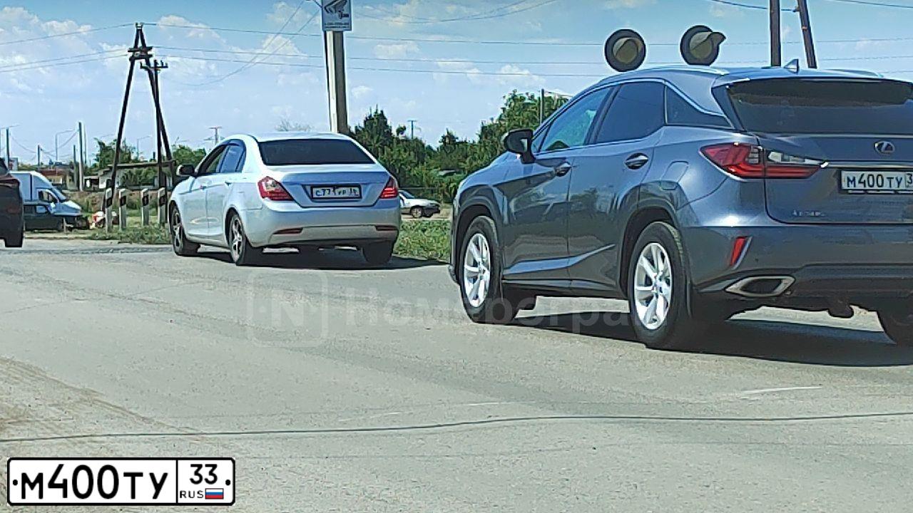 Фото автомобиля LADA 2107, 2001 — госномер М373ТТ33. Цвет: ТЕМНО-БОРДОВЫЙ