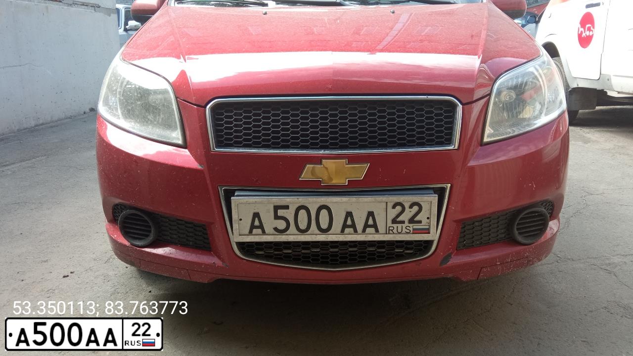 Фото автомобиля CHEVROLET AVEO, 2010 — госномер А500АА22. Цвет: Красный