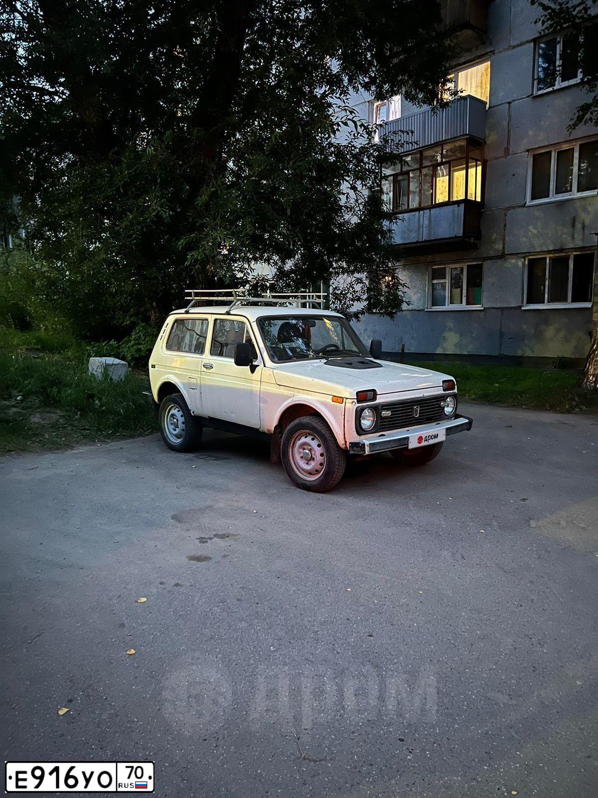 Фото автомобиля HYUNDAI SOLARIS, 2012 — госномер Е916ОУ70. Цвет: ГОЛУБОЙ