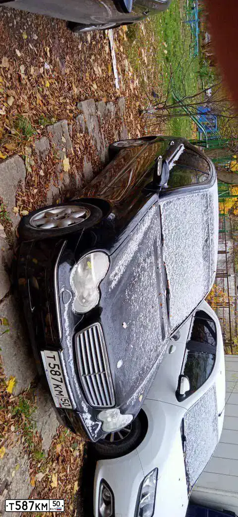 Фото автомобиля MERCEDES C-KLASSE, 2001 — госномер Т587КМ50. Цвет: ЧЕРНЫЙ