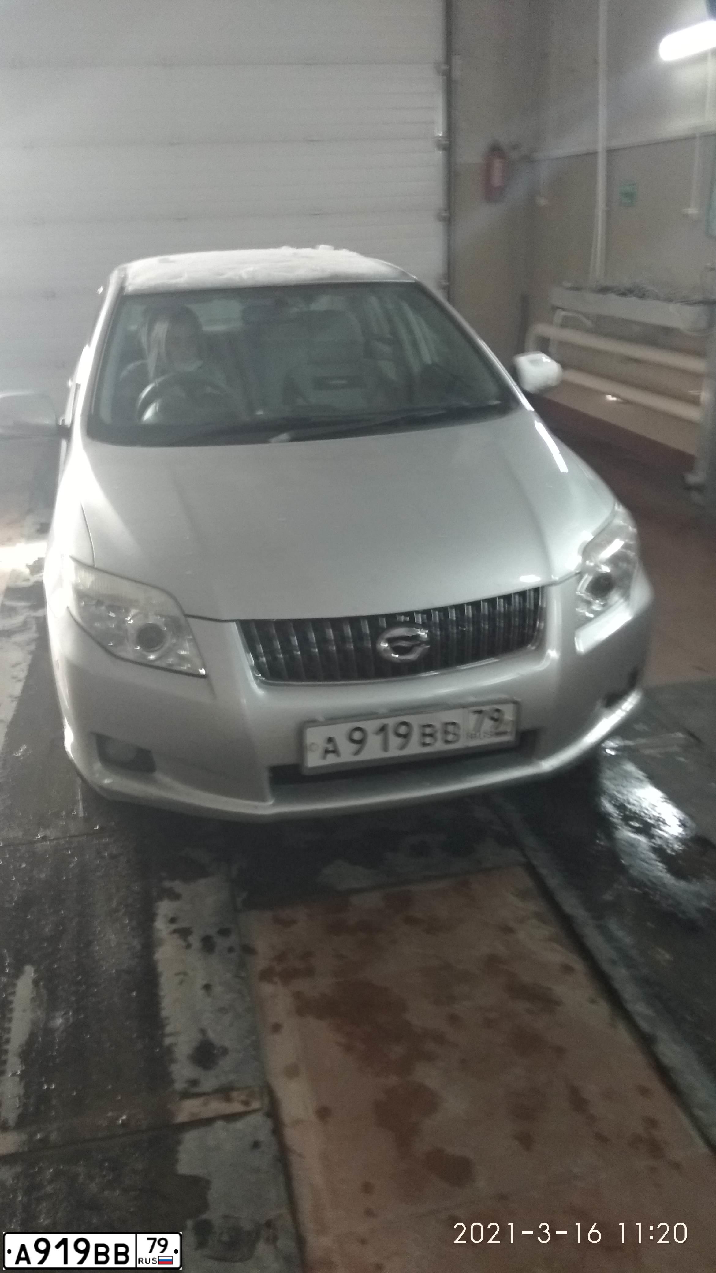 Фото автомобиля LEXUS RX, 2003 — госномер Н933РН27. Цвет: Серебристый