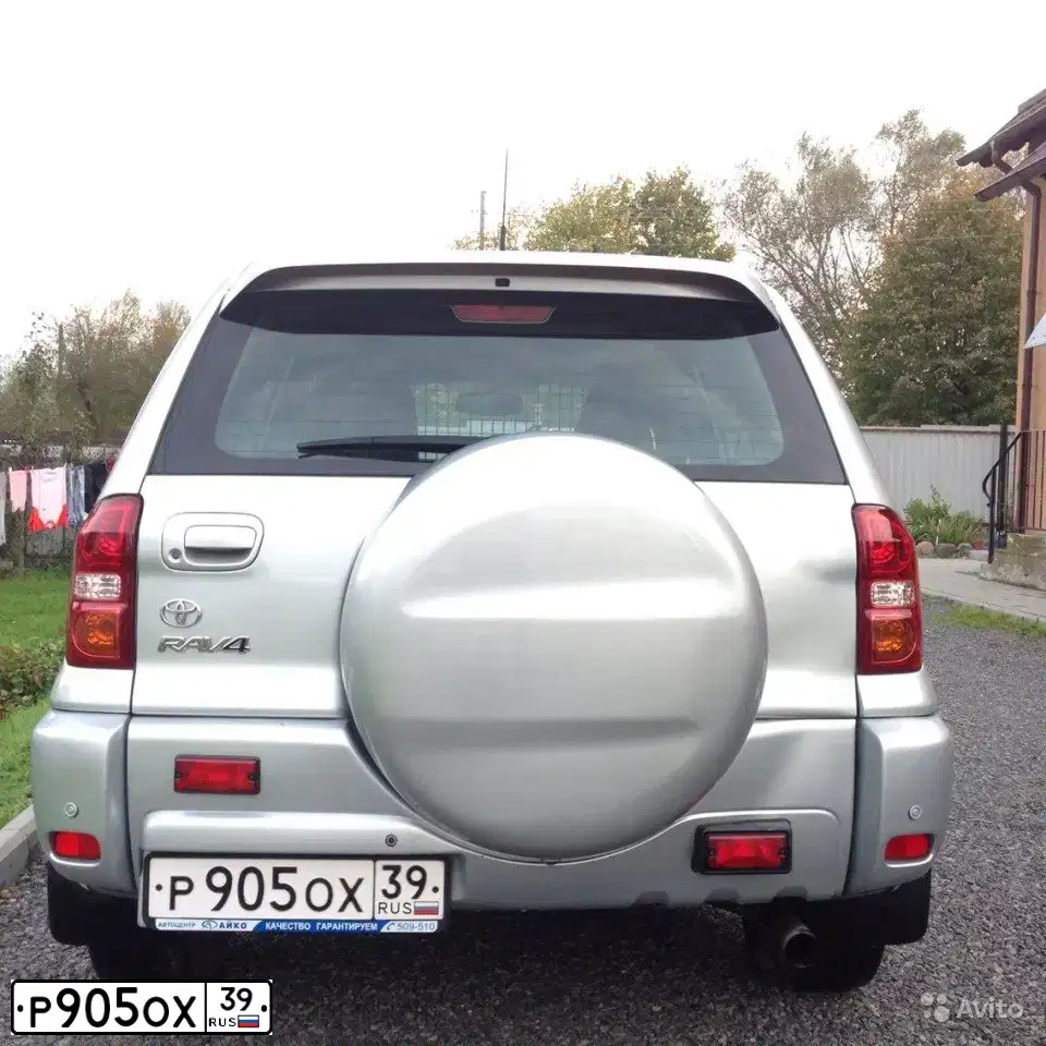 Фото автомобиля TOYOTA RAV4, 2002 — госномер Р905ОХ39. Цвет: Серебристый