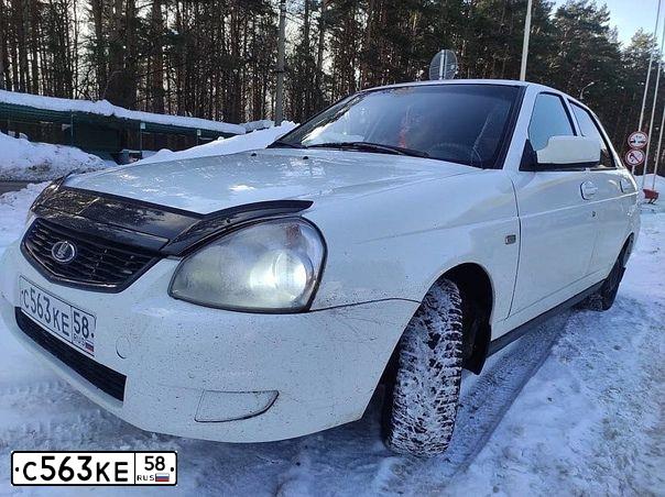 Фото автомобиля LADA 2172 PRIORA, 2010 — госномер М463ВУ164. Цвет: Белый