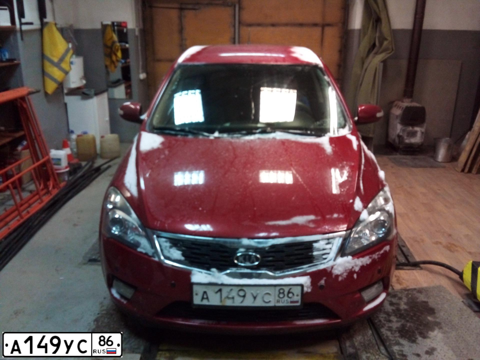 Фото автомобиля KIA CEE'D, 2010 — госномер В504ТН122. Цвет: Красный