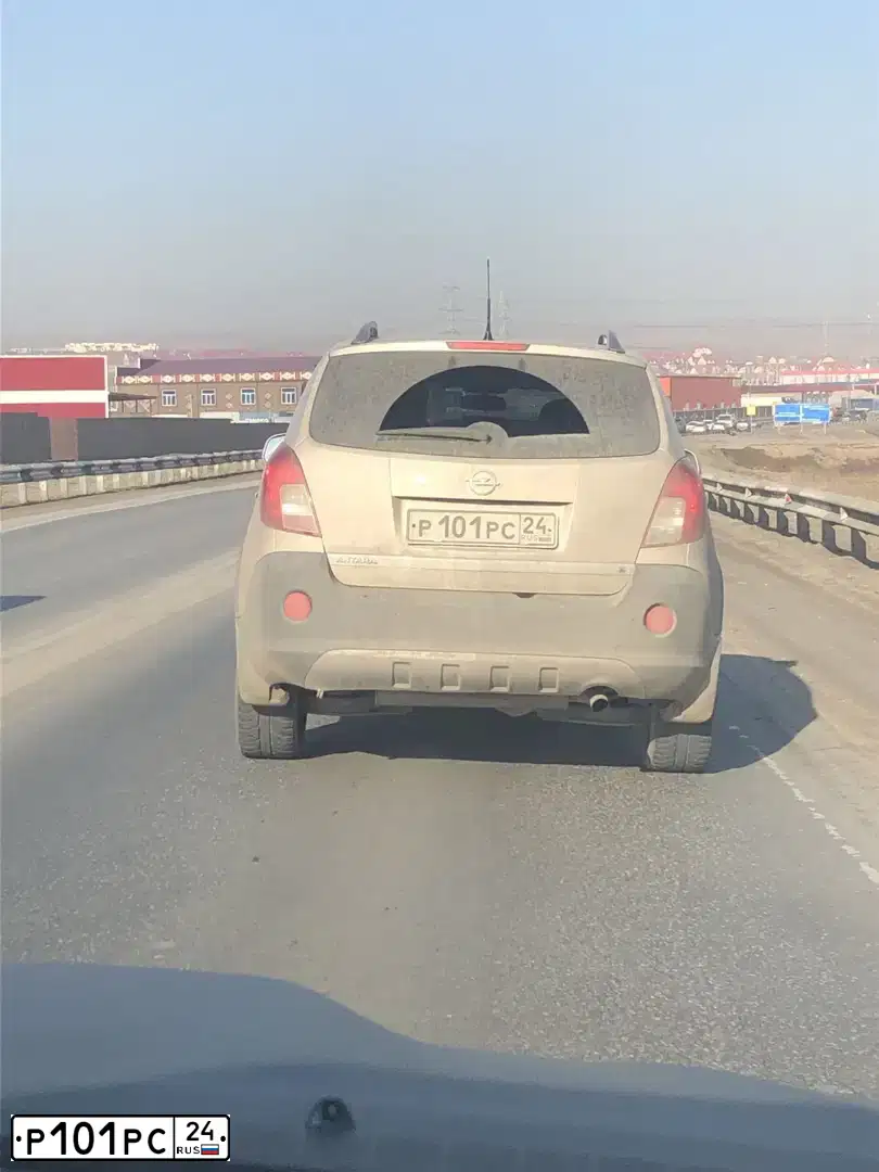 Фото автомобиля OPEL ANTARA, 2012 — госномер Р101РС24. Цвет: БЕЖЕВЫЙ