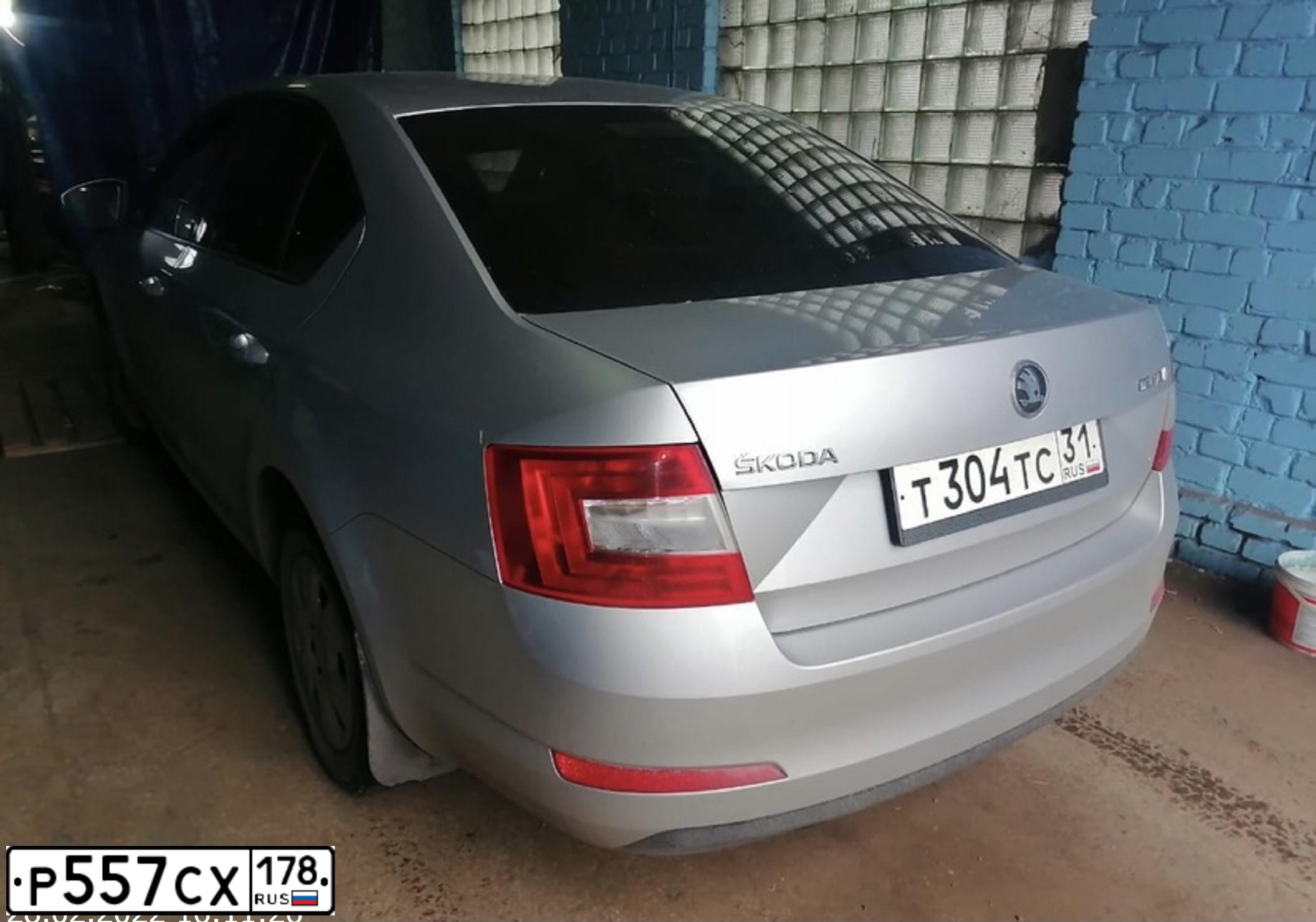 Фото автомобиля SKODA OCTAVIA, 2013 — госномер Р557СХ178. Цвет: ЧЕРНЫЙ