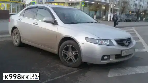 Фото автомобиля HONDA ACCORD, 2003 — госномер К998КК34. Цвет: БЕЛЫЙ