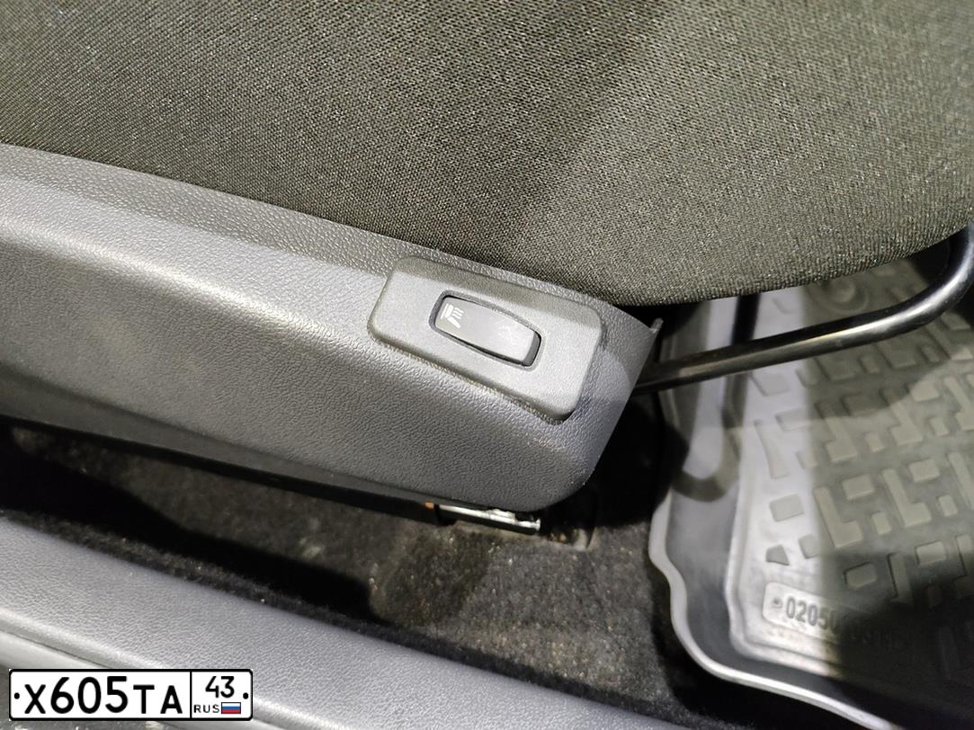 Фото автомобиля NISSAN ALMERA /AVTOVAZ/, 2016 — госномер Х605ТА43. Цвет: ЧЕРНЫЙ