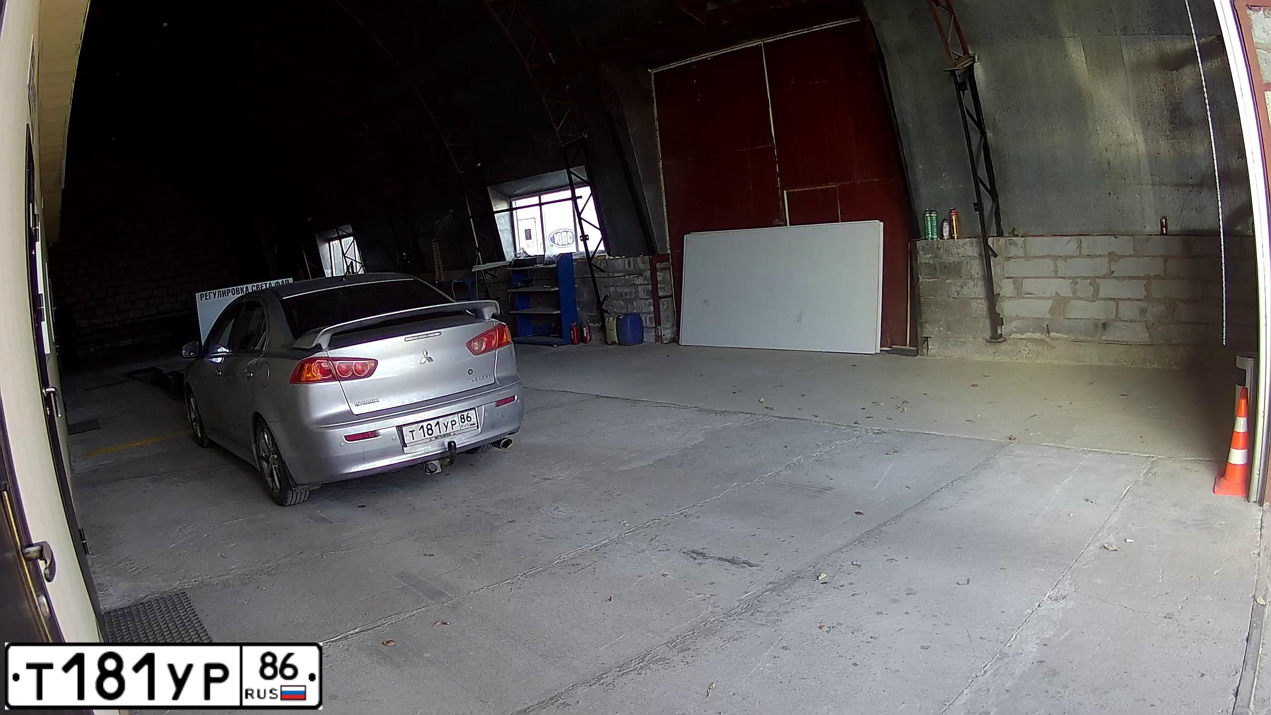 Фото автомобиля MITSUBISHI LANCER, 2008 — госномер Е777ТТ86. Цвет: СЕРЕБРИСТЫЙ