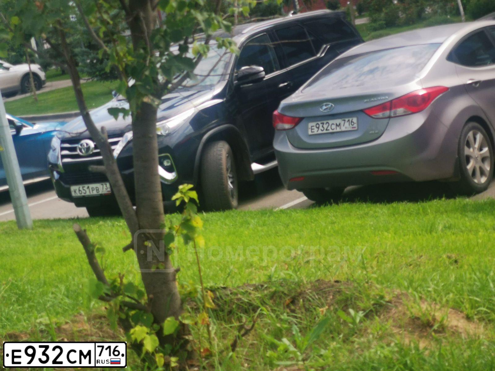 Фото автомобиля HYUNDAI ELANTRA, 2011 — госномер Т210ТК73. Цвет: СЕРЫЙ